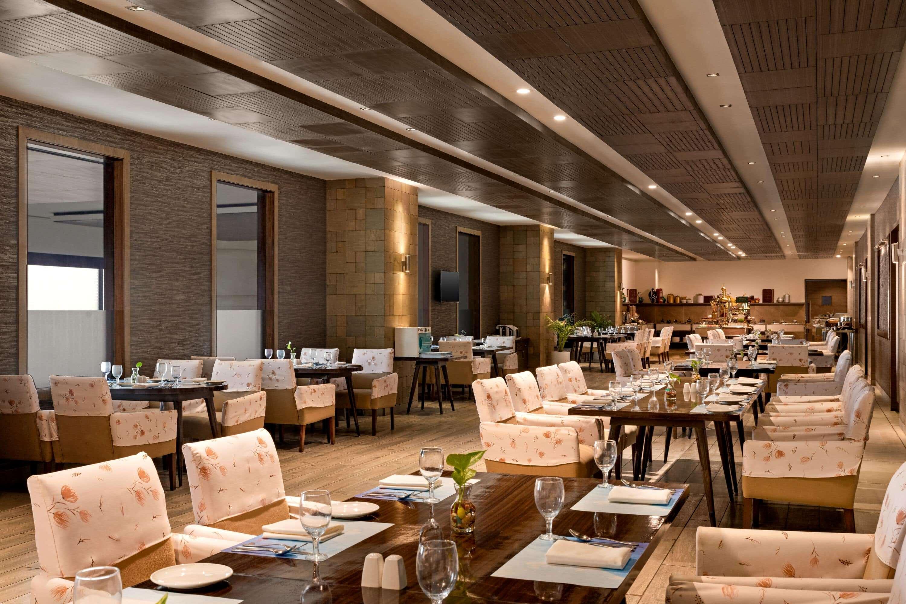 Отель Wyndham Ahmedabad Shela Экстерьер фото