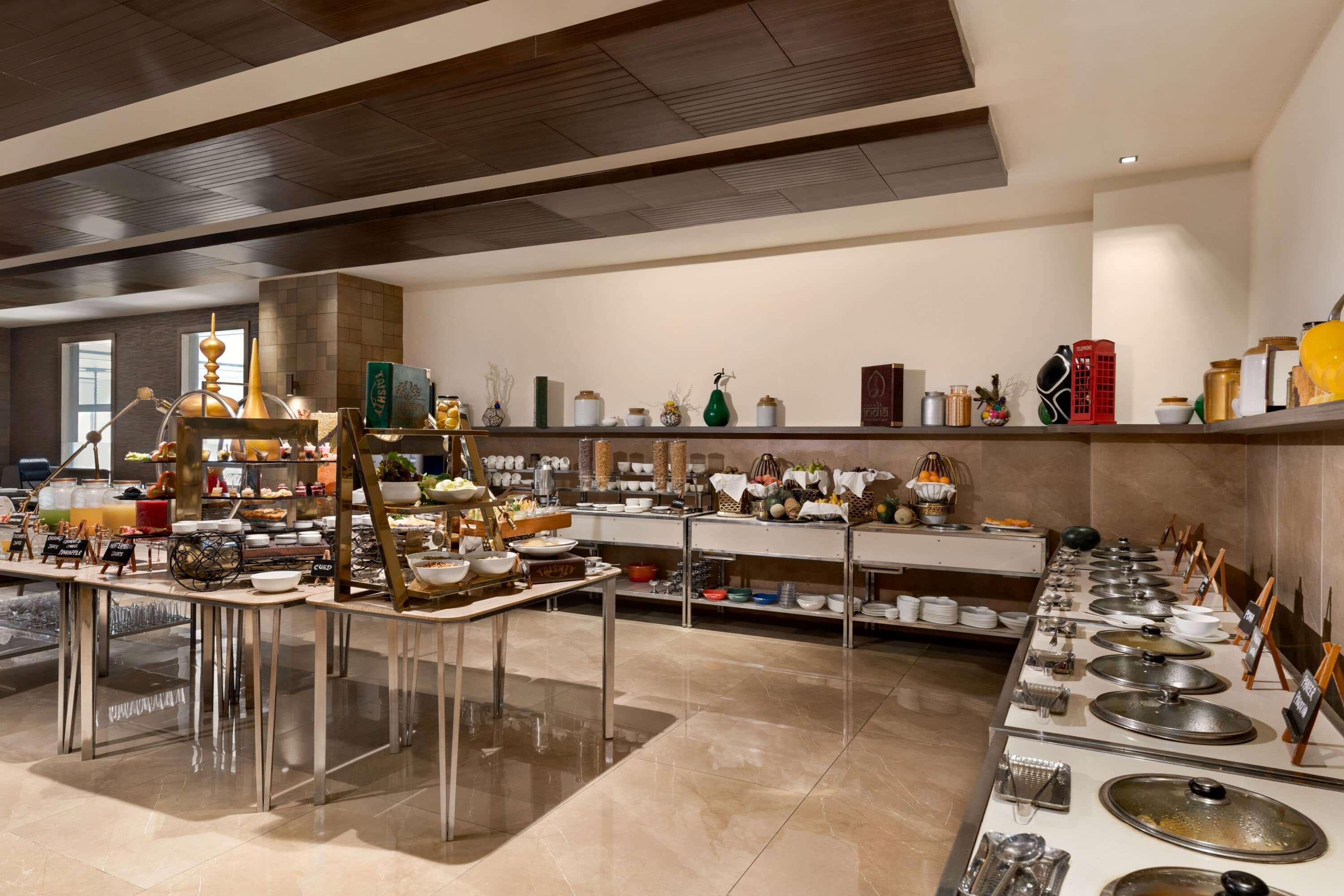 Отель Wyndham Ahmedabad Shela Экстерьер фото